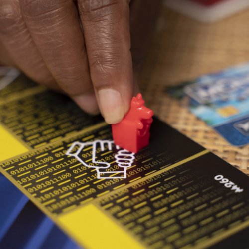 Настольная игра - Настільна гра Монополія. Бонуси без Кордонів (Monopoly) RUS