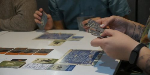 Настольная игра - Настільна гра Дроноводи