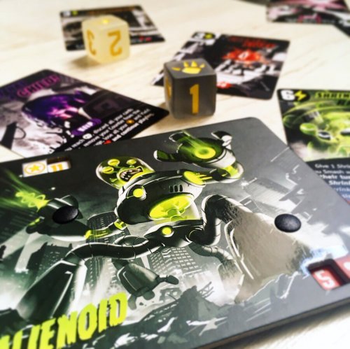 Настольная игра - Настільна гра King of Tokyo Dark Edition (Володар Токіо Темне видання) ENG